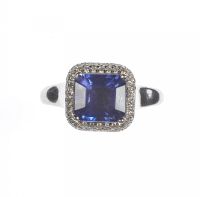 14 CT GOLD TANZANITE & DIAMOND CLUSTER RING at Ross's Online Art Auctions
