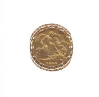 9 CT GOLD RING MOUNTED WITH A 1900 HALF SOVEREIGN at Ross's Online Art Auctions