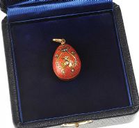 FABERGE 18CT GOLD LARGE EGG PENDANT IN PEACH GUILLOCHE ENAMEL AND SET WITH DIAMONDS at Ross's Online Art Auctions