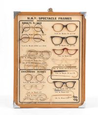 SPECTACLES DISPLAY CASE at Ross's Online Art Auctions