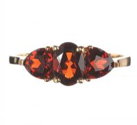 9CT GOLD GARNET THREE STONE RING at Ross's Online Art Auctions