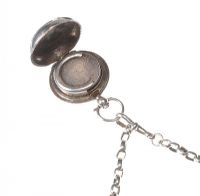 STERLING SILVER SOVEREIGN HOLDER AND CHAIN at Ross's Online Art Auctions