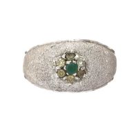STERLING SILVER COLOURED STONE COSTUME RING at Ross's Online Art Auctions