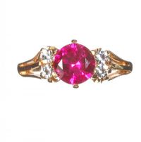 9CT GOLD AND CRYSTAL RING at Ross's Online Art Auctions