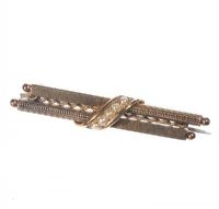 9CT GOLD AND SEED PEARL BAR BROOCH at Ross's Online Art Auctions