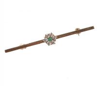 9CT GOLD EMERALD AND DIAMOND CLUSTER BAR BROOCH at Ross's Online Art Auctions
