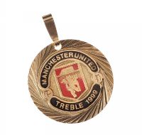 9CT GOLD MANCHESTER UNITED TREBLE 1999 MEDALLION at Ross's Online Art Auctions