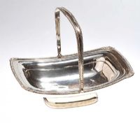 CAKE BASKET WITH SWING HANDLE - LONDON 1907 G.C. SILVER CASKE BASKET WITH SWING HANDLE, LONDON 1907 at Ross's Online Art Auctions