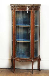 20TH CENTURY REPRODUCTION MAHOGANY VITRINE WITH GILT METAL MOUNTS & PIERCED GALLERY at Ross's Online Art Auctions