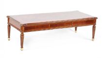 REPRODUCTION MAHOGANY COFFEE TABLE at Ross's Online Art Auctions