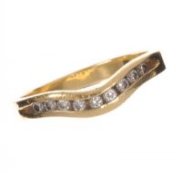 18CT GOLD WISHBONE RING SET WITH DIAMONDS at Ross's Online Art Auctions