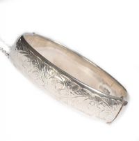 ENGRAVED STERLING SILVER BANGLE at Ross's Online Art Auctions