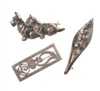 SELECTION OF THREE SILVER BROOCHES at Ross's Online Art Auctions