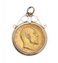 9CT GOLD MOUNTED HALF-SOVEREIGN at Ross's Online Art Auctions