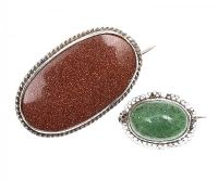 TWO SILVER BROOCHES at Ross's Online Art Auctions