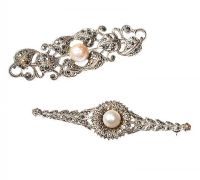 A PAIR OF SILVER PIERCED FLORAL BAR BROOCHES SET WITH MARCASITE AND CULTURED PEARLS at Ross's Online Art Auctions