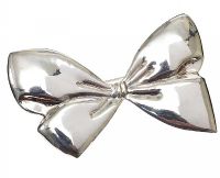 STERLING SILVER BOW BROOCH at Ross's Online Art Auctions