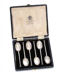 CASED SILVER SPOONS at Ross's Online Art Auctions