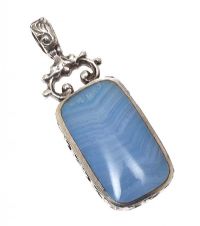 SILVER PENDANT at Ross's Online Art Auctions