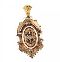 GOLD PLAQUE LOCKET WITH SEED PEARLS at Ross's Online Art Auctions