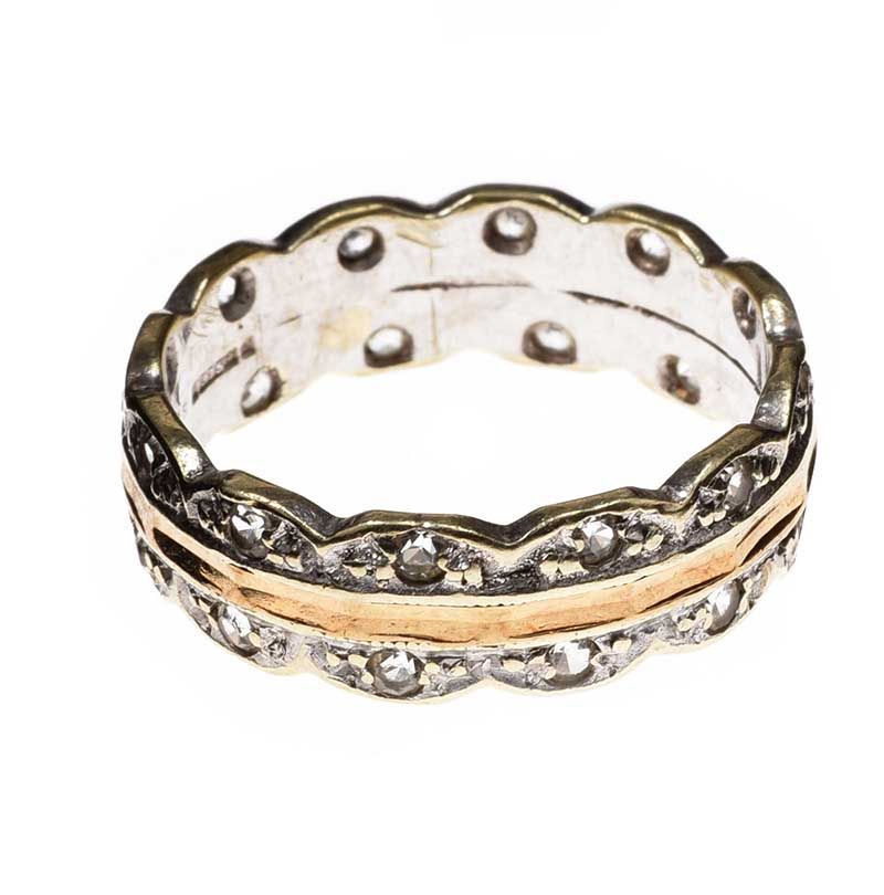 9CT GOLD TWO-TONE RING SET WITH CRYSTALS