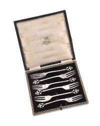 SILVER FORKS at Ross's Online Art Auctions