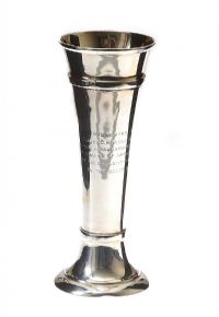 SILVER VASE at Ross's Online Art Auctions