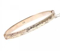 STERLING SILVER ENGRAVED BANGLE at Ross's Online Art Auctions