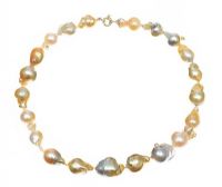 18CT GOLD AND SOUTH SEA PEARL NECKLACE at Ross's Online Art Auctions
