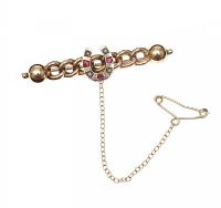 9CT GOLD RUBY AND PEARL BROOCH at Ross's Online Art Auctions