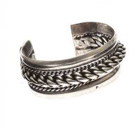 SILVER BANGLE at Ross's Online Art Auctions