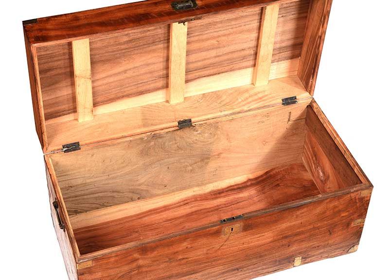 CAMPH0R WOOD CAMPAIGN TRUNK at Ross's Online Art Auctions