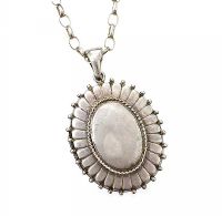 ANTIQUE SILVER OVAL LOCKET ON SILVER BELCHER LINK CHAIN at Ross's Online Art Auctions