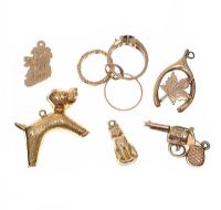 6X ASSORTED 9CT GOLD CHARMS at Ross's Online Art Auctions
