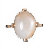 9CT GOLD RING SET WITH MOONSTONE at Ross's Online Art Auctions