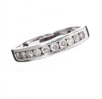 9CT WHITE GOLD DIAMOND-SET RING at Ross's Online Art Auctions