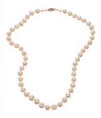 STRAND OF FRESHWATER PEARLS NECKLACE at Ross's Online Art Auctions