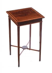 EDWARDIAN MAHOGANY LAMP STAND at Ross's Online Art Auctions