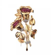 1940'S 18CT GOLD RUBY AND DIAMOND BROOCH at Ross's Online Art Auctions
