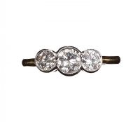 18CT GOLD THREE STONE DIAMOND RING at Ross's Online Art Auctions