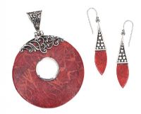 STERLING SILVER MOUNTED PENDANT AND MATCHING EARRINGS at Ross's Online Art Auctions