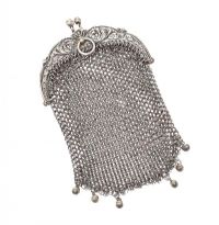 SILVER COIN PURSE at Ross's Online Art Auctions