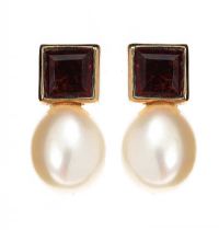9CT GOLD GARNET AND PEARL EARRINGS at Ross's Online Art Auctions