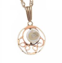 14CT GOLD CHAIN WITH GOLD CULTURED PEARL PENDANT at Ross's Online Art Auctions