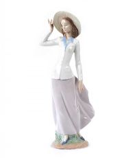 LLADRO FIGURE at Ross's Online Art Auctions