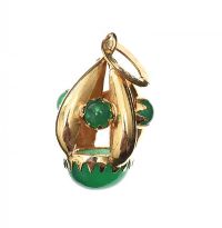 18CT GOLD GREEN STONE CABOCHON PENDANT at Ross's Online Art Auctions