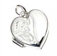 9CT WHITE GOLD LOCKET at Ross's Online Art Auctions