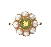 14CT GOLD PERIDOT AND PEARL RING at Ross's Online Art Auctions