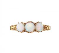 18CT GOLD OPAL RING at Ross's Online Art Auctions