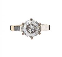 18CT WHITE GOLD CUBIC ZIRCONIA RING
 at Ross's Online Art Auctions